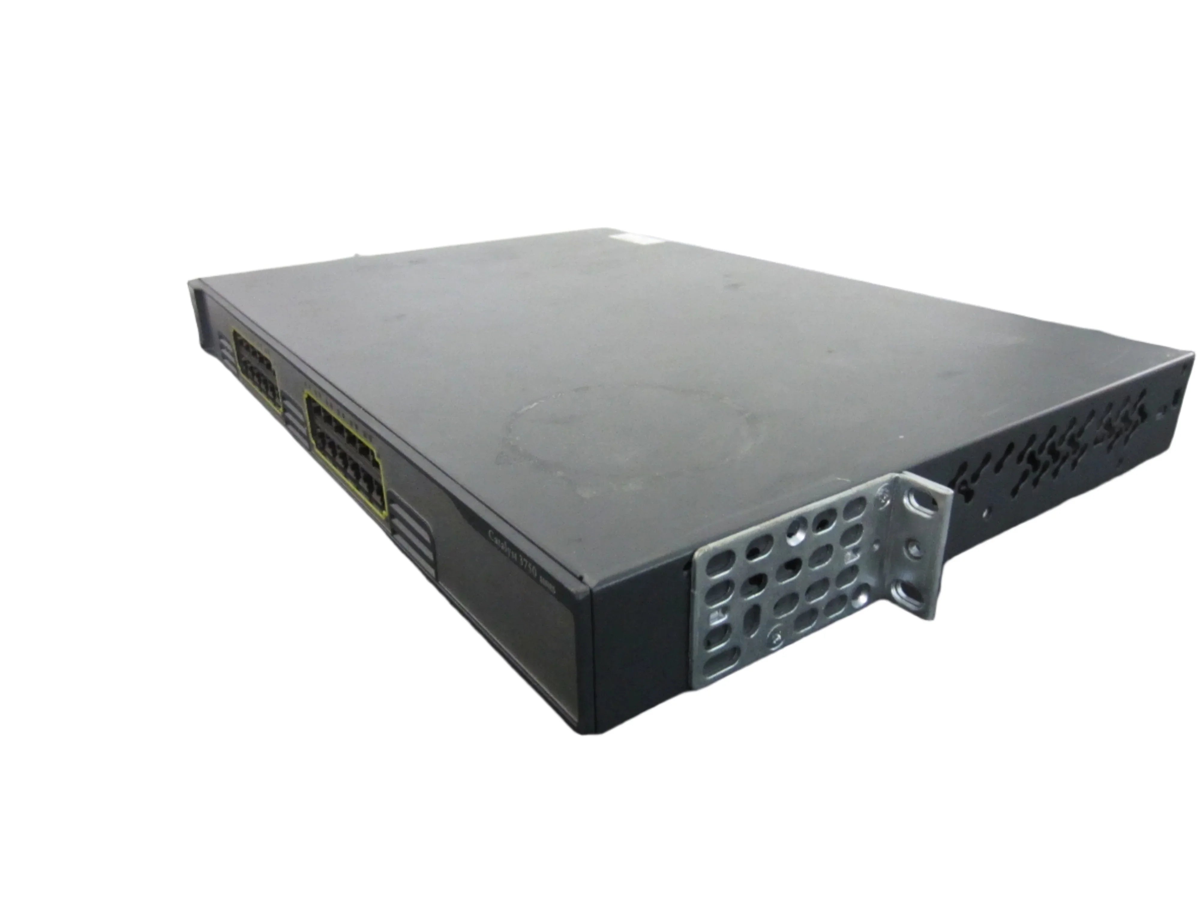 24 Gigabit Ethernet ports