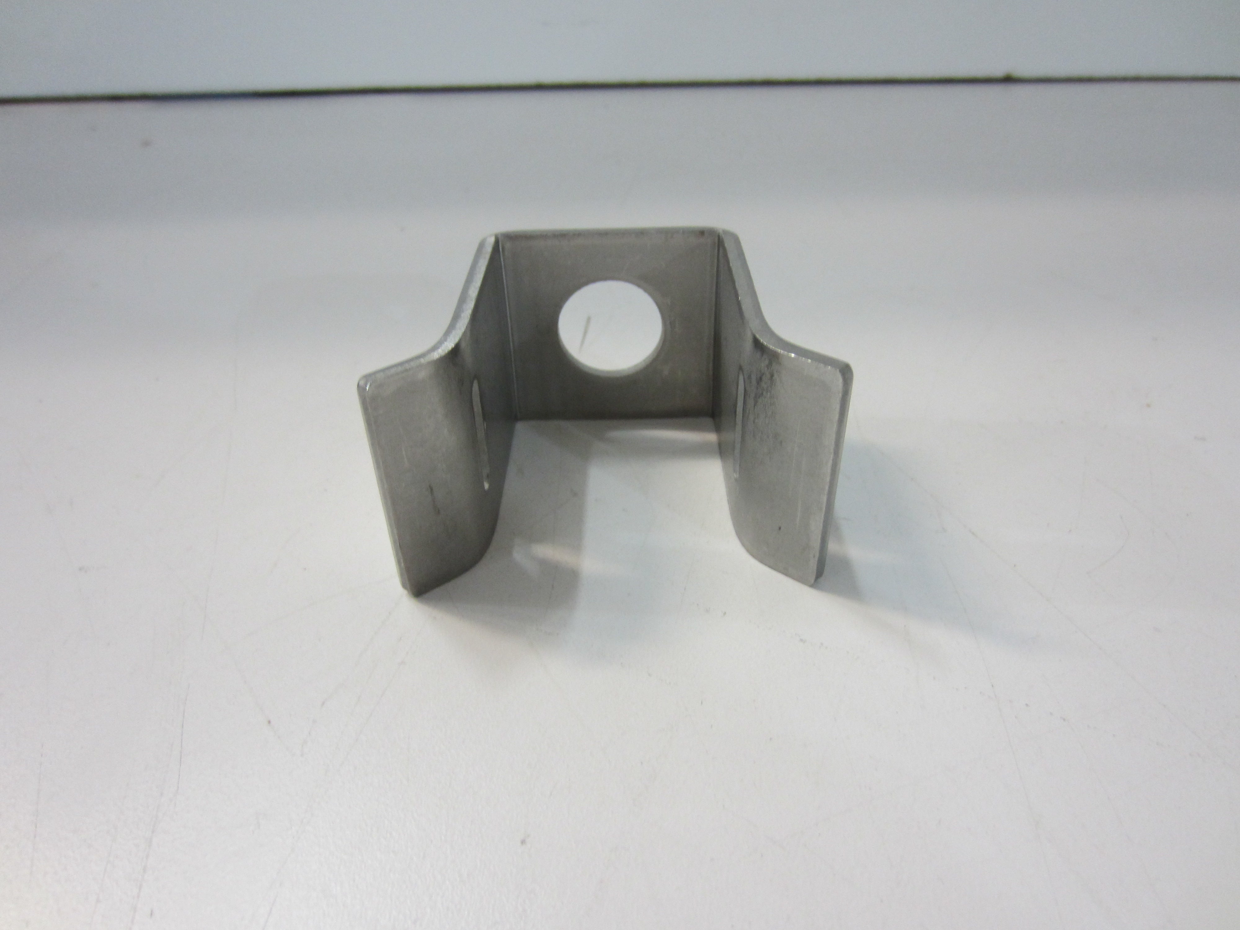 SNAP-IN STANDOFF ADAPTOR WITH 3/4" HOLE. (KIT OF TEN)