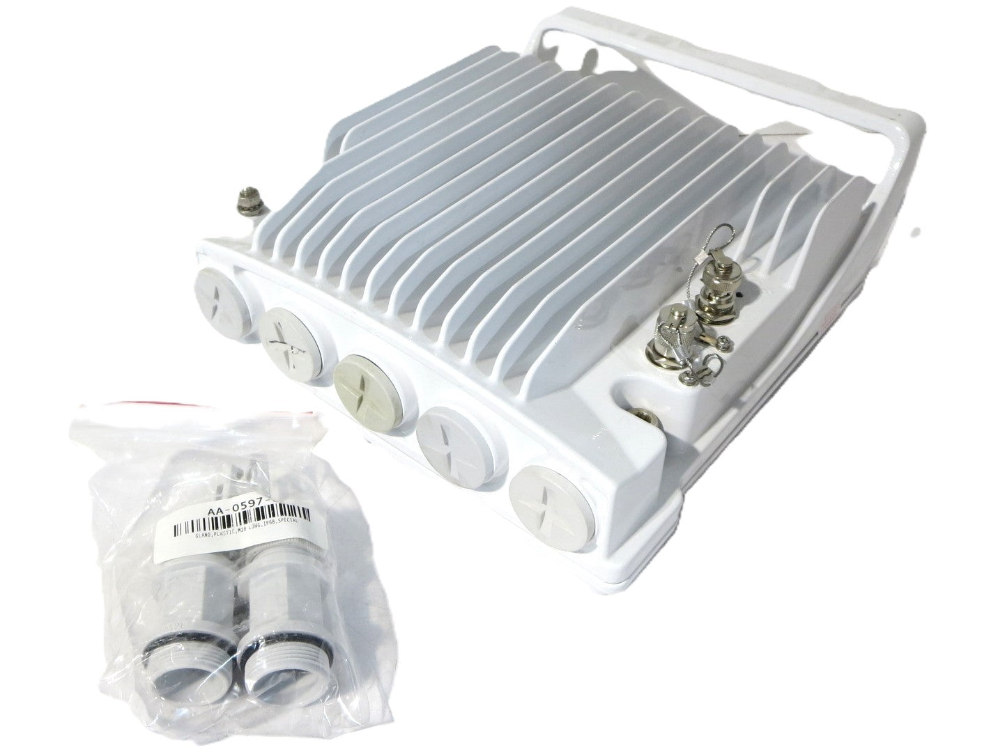 Ceragon IP-20C-D-F-18-L-ESX-M - 18GHZ Lower Channel; W/MK-7405-0 MOUNT; INCLUDES 2 - AA-0597-0